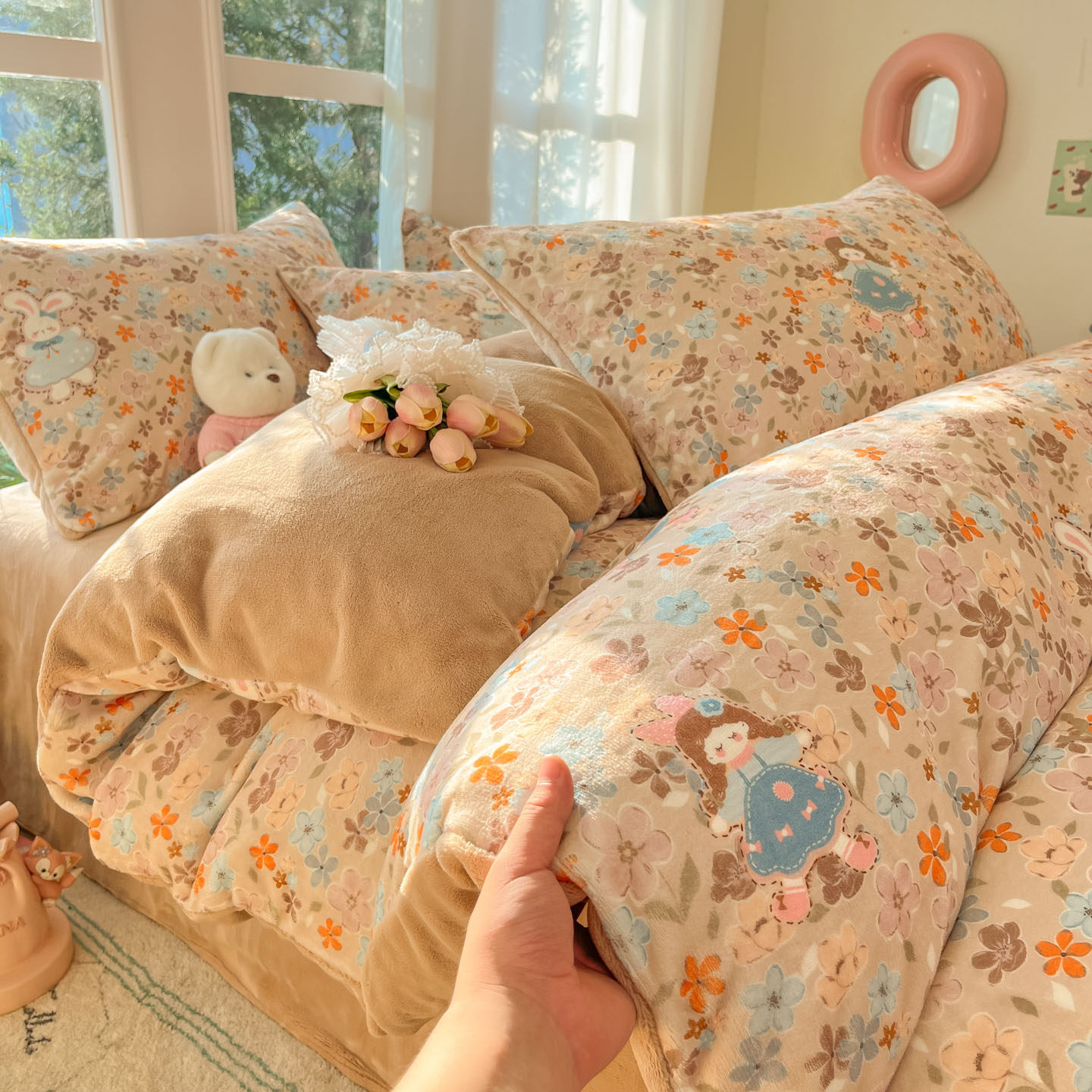 Winter Fresh Milk Velvet Four-Piece Set Thickeneded Warm Quilt Cover Double-Sided Coral Velvet Single Quilt Cover Plush Three-Piece Set