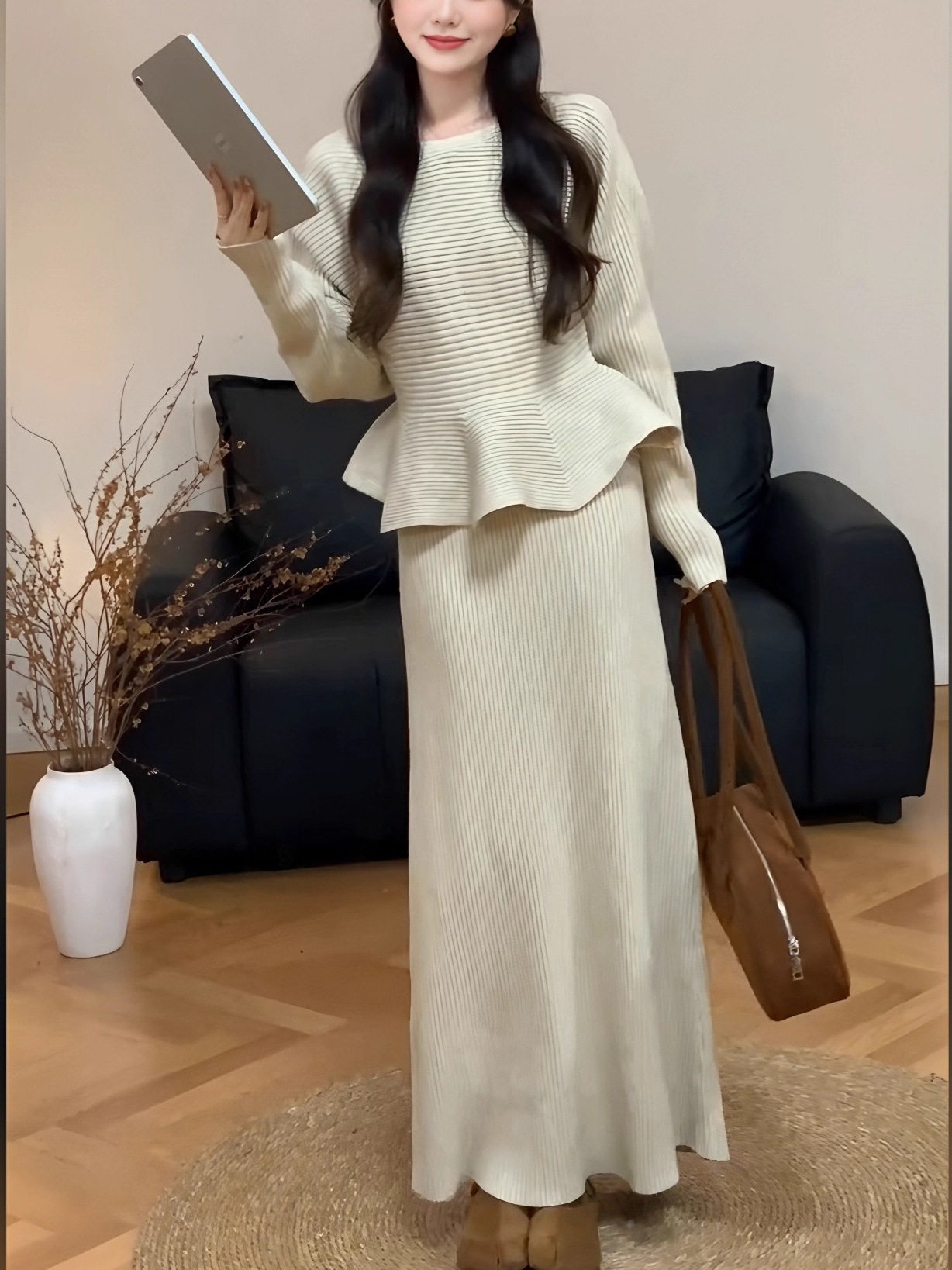 Autumn and Winter New Style Light and Mature Royal Sister Style Gentle Knitted Suit Women's Waist Slimming Top Hip-Covering Skirt Two-Piece Set