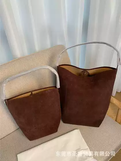 High-end The * Row Retro Suede Genuine Leather Large Capacity Tote Bag Fashion Commuter Bucket Bag Underarm Bag for Women