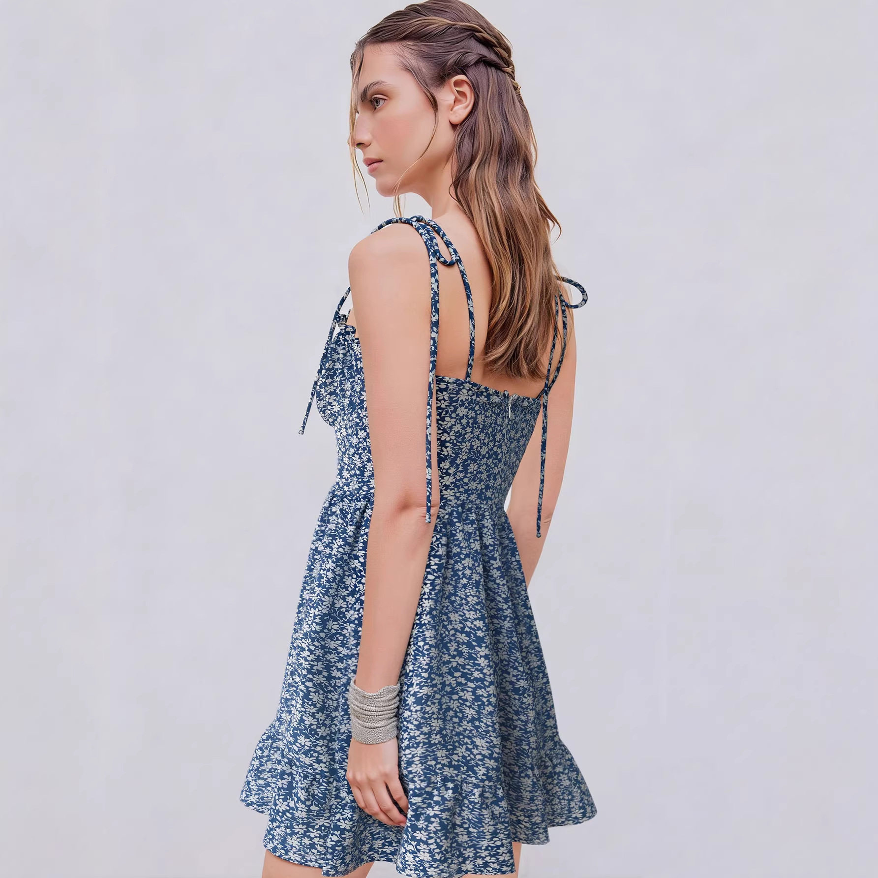 Summer Floral Print Backless Slip Dress Sexy Style European and American Fashion Perfect for Parties and Casual Outings