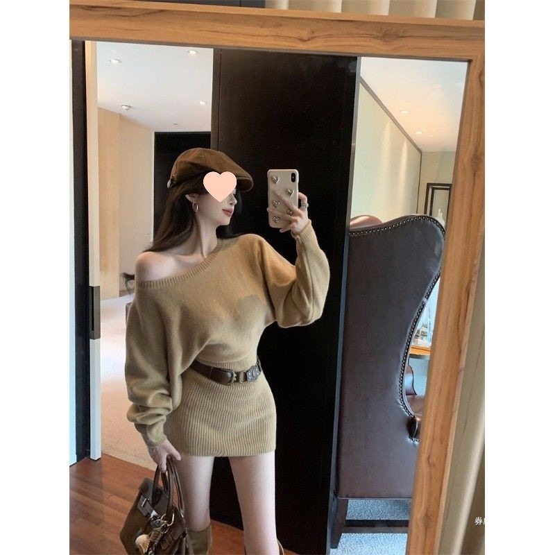 Pure Desire Hot Girl Belted Hip Skirt Two-Piece Sexy Slanted Shoulder Spring and Winter Long Sleeve Tight Slimming Bottoming Dress Short Skirt