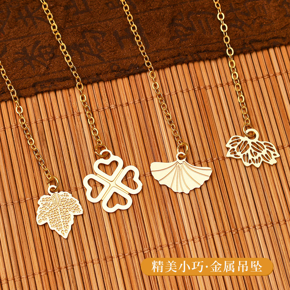 Creative Chinese Style Hollow Metal Pendant Bookmark Brass High-Value Book Page Holder Student Cultural and Creative Small Gifts Wholesale