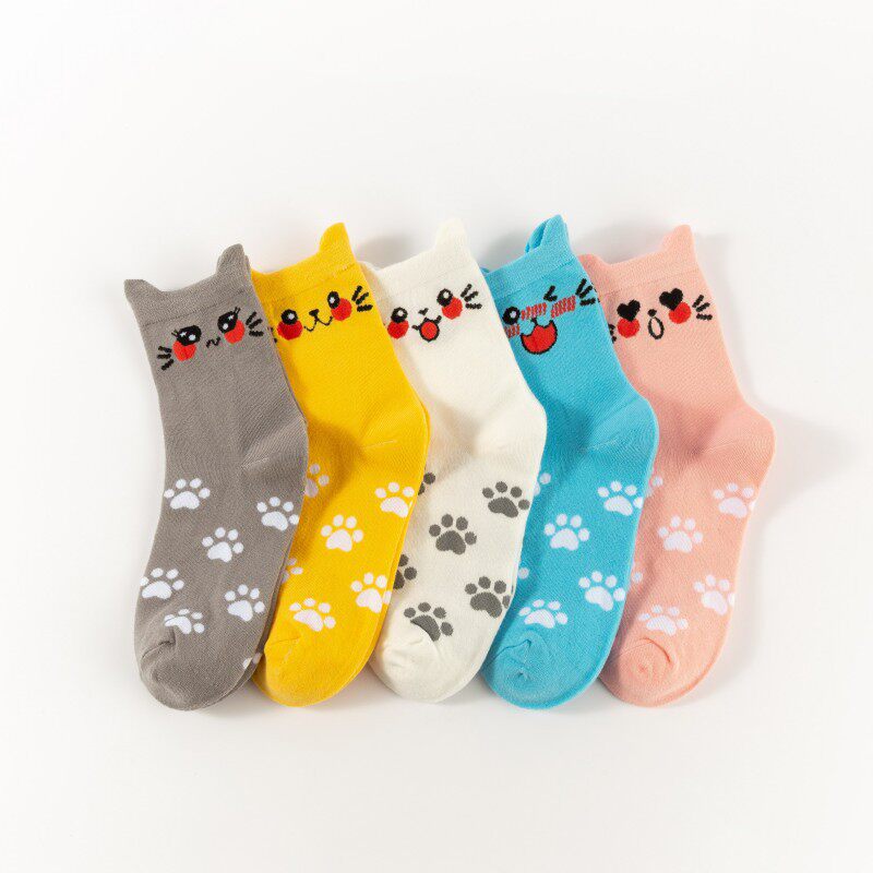 春秋新款卡通直板狗中筒袜棉质袜子女 诸暨厂家批发