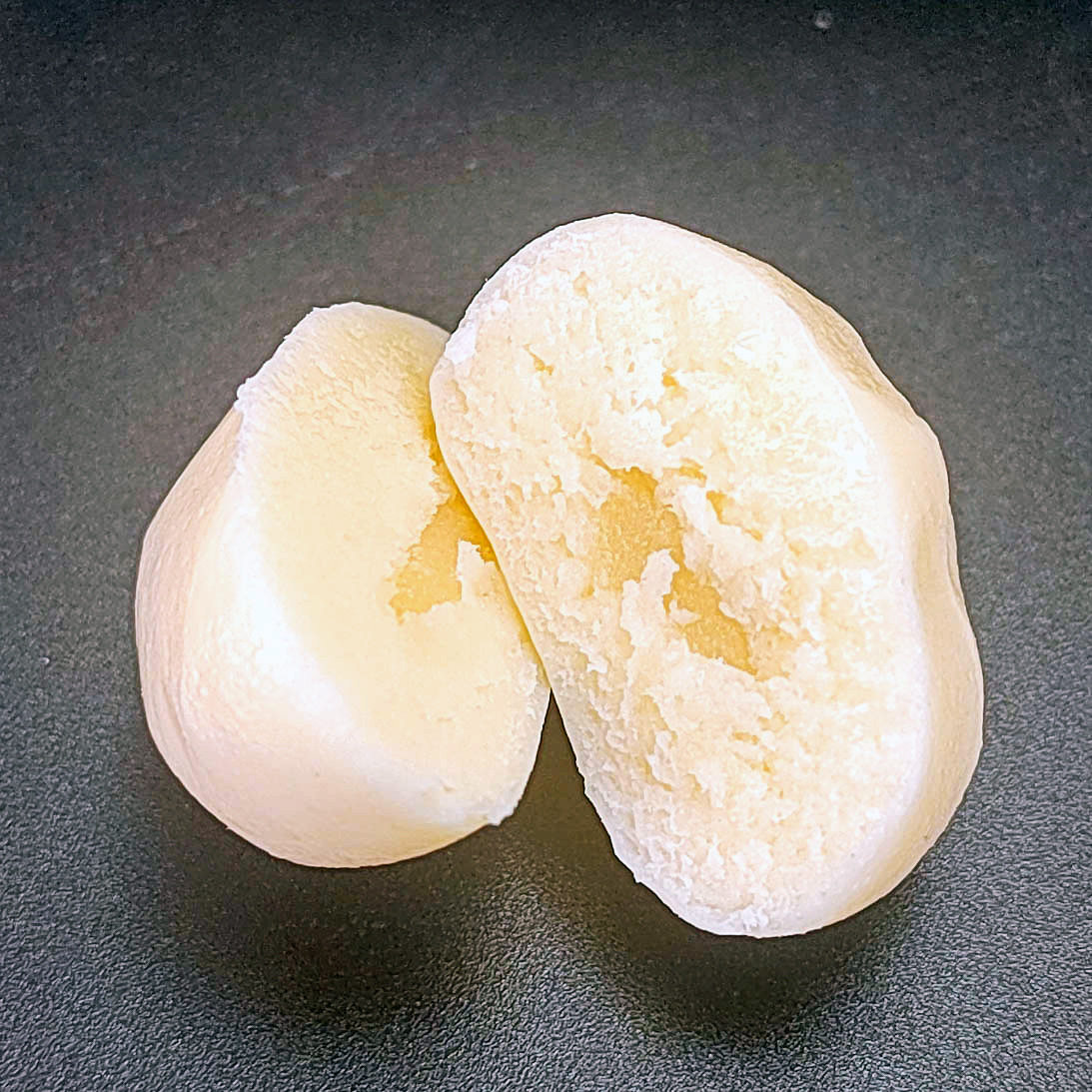 Xinjiang Specialty Yu Shang Tong Le Milk Buns with Bursting Custard, Small Packaged Dairy Snacks, Cheese with Milky Flavor