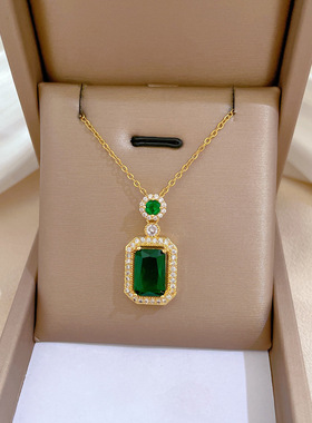 【2025新款】夏日森林祖母绿吊坠 设计大方 高贵气质-H2