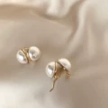 21 pearl ear buckle (gold plating)
