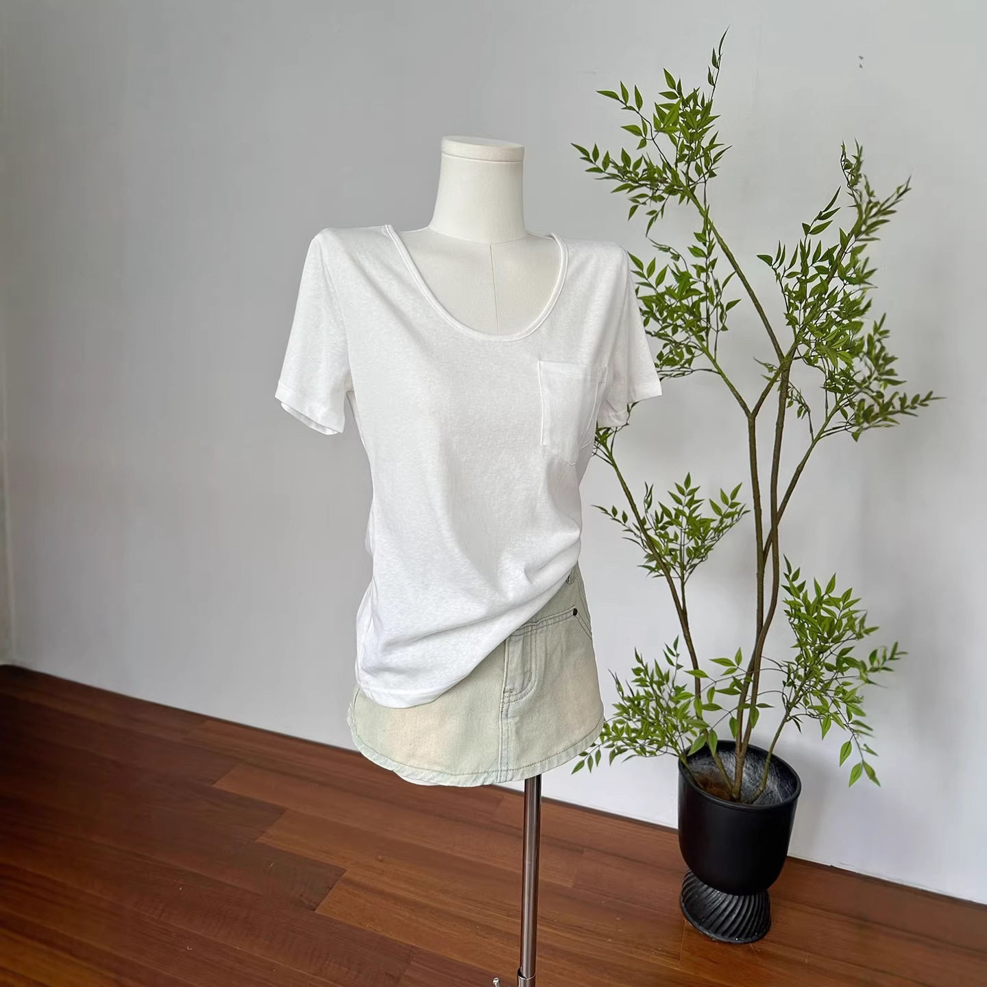 Summer Casual Loose Solid Color T Shirt for Petite Short Sleeve Regular Fit White Snowflake Cotton Everyday Wear
