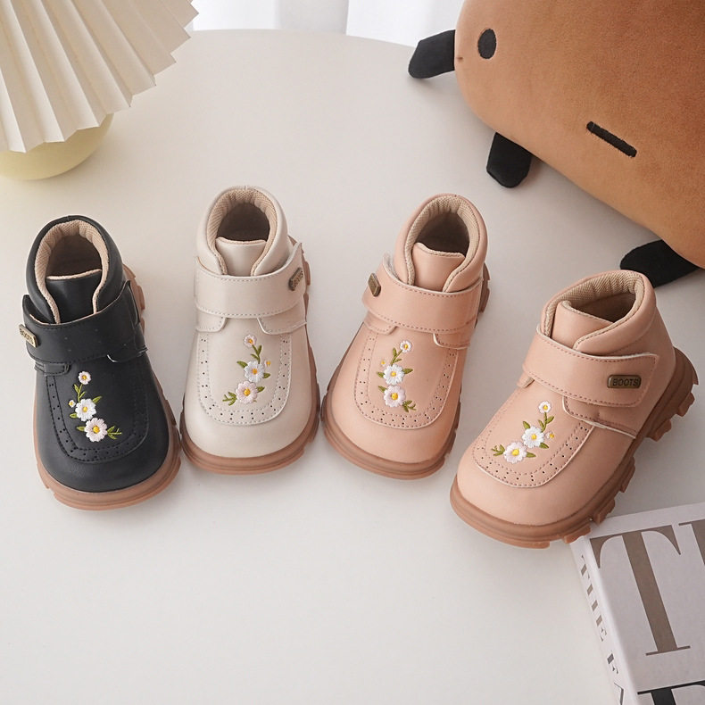French style huano Princess low boots 22 autumn and winter fleece-lined girls' single boots baby small mid-length Martin boots embroidered Hanfu shoes