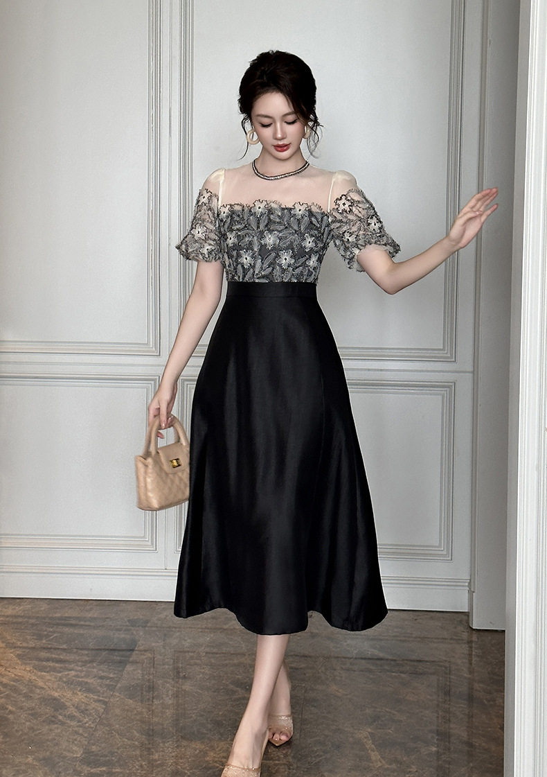 Đầm maxi nữ tay bồng cổ tròn, thiết kế ren viền cổ, dáng suông oversize, eo cao — [Đen] chi tiết 7