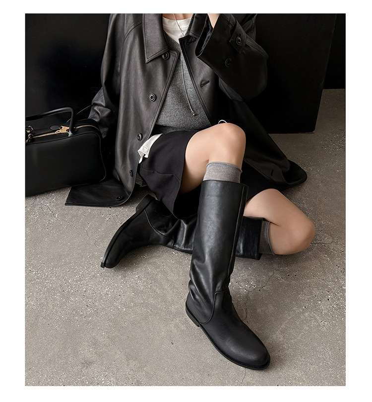 Boot nữ cổ cao da bò thật đế bằng dáng ôm chân — màu đen, màu nâu đỏ