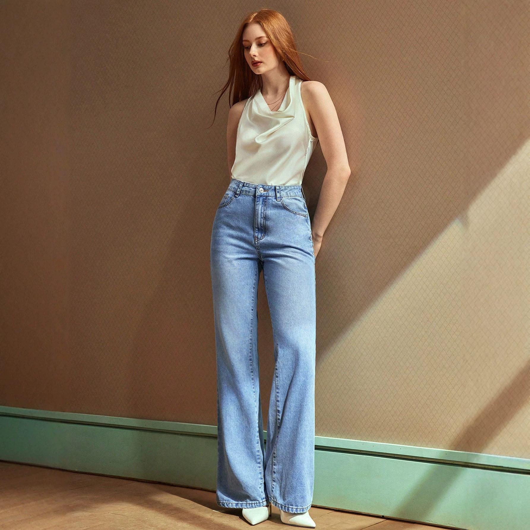 Slim Fit Casual Womens Denim Jeans Stretch Fabric Versatile Style Flattering Design Wholesale Available