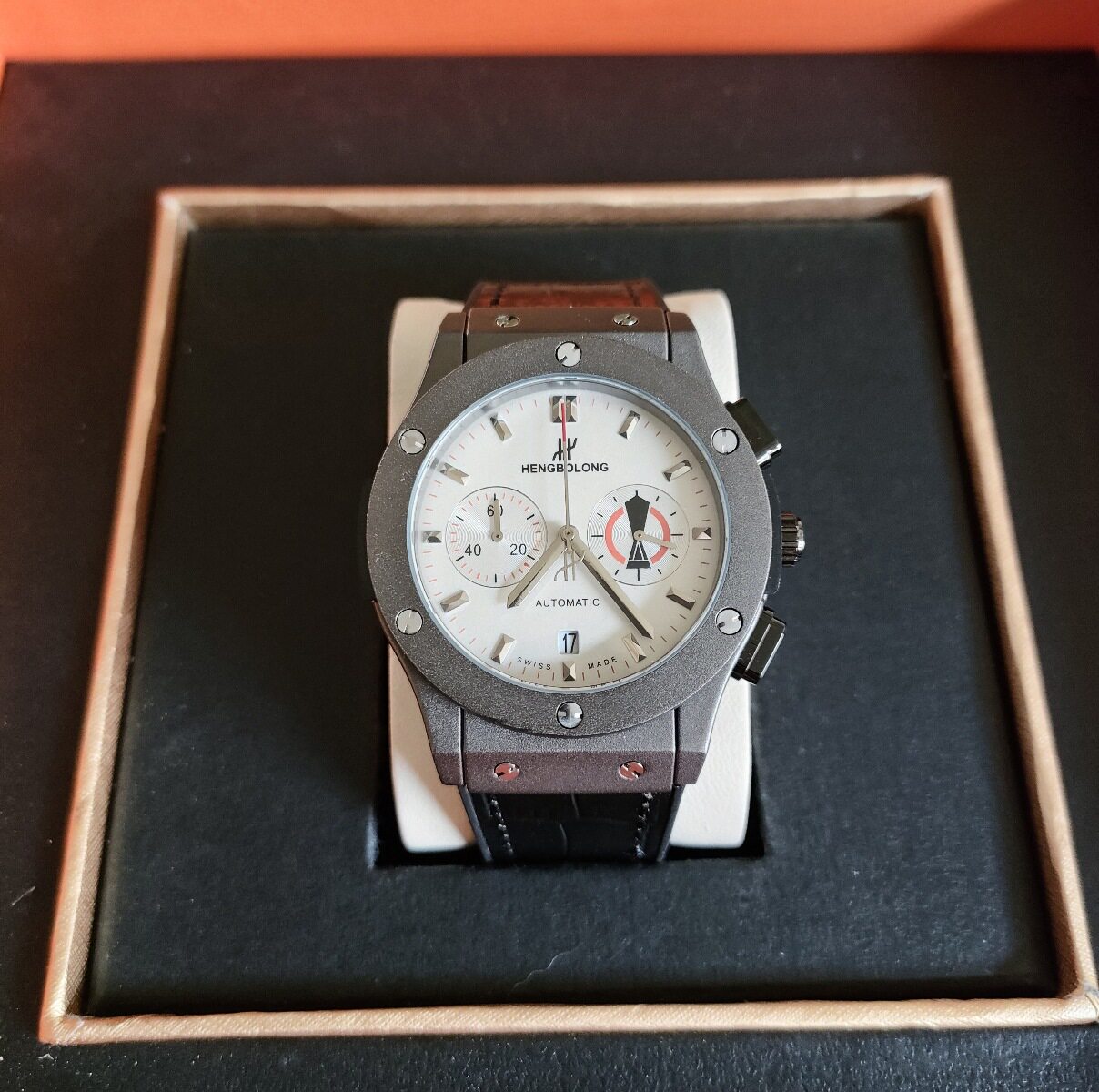 O1CN01cxcG6p1FwPErtrYaV !!2217661190551 0 cib