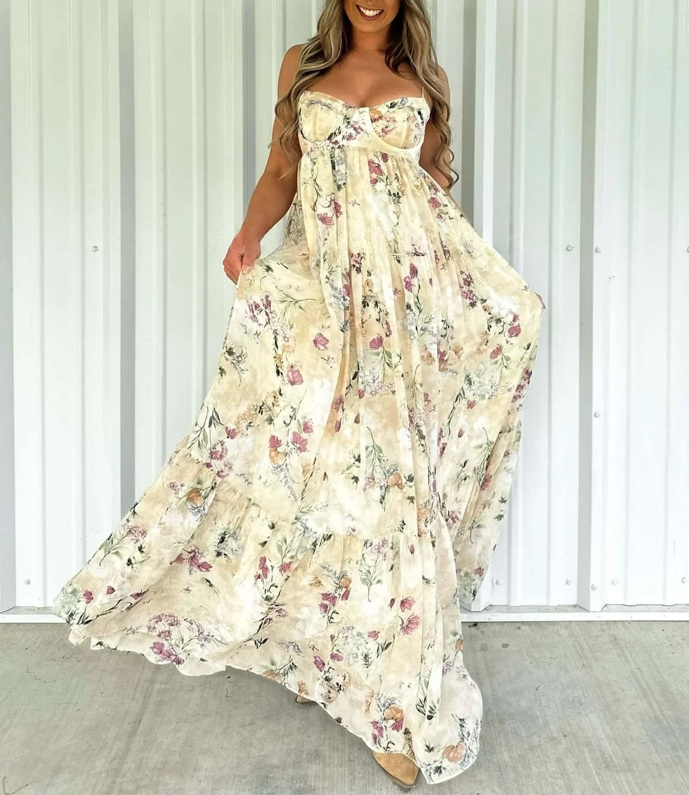 Sleeveless Backless Floral Maxi Dress Elegant Design Summer Style Lightweight Fabric Wholesale Available