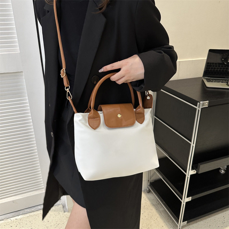 Bag Women's 2025 New Arrival Trendy Korean Style All-Match Large Capacity Commuter Bucket Bag Portable Dumpling Bag Shoulder Crossbody Bag