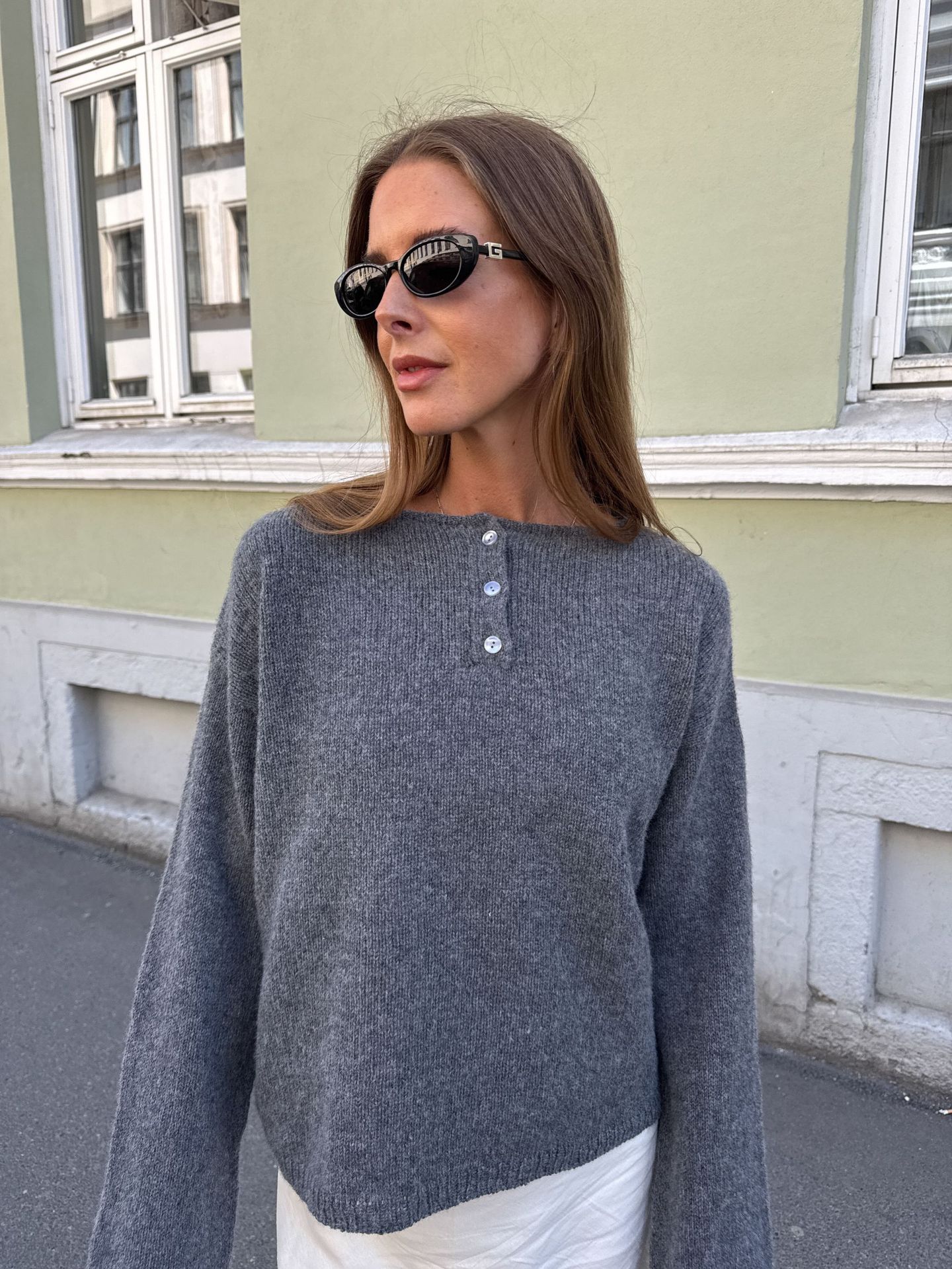 Womens Oversized Knit Sweater Round Neck Button Detail Long Sleeve Solid Color Casual Autumn Winter Top OEM