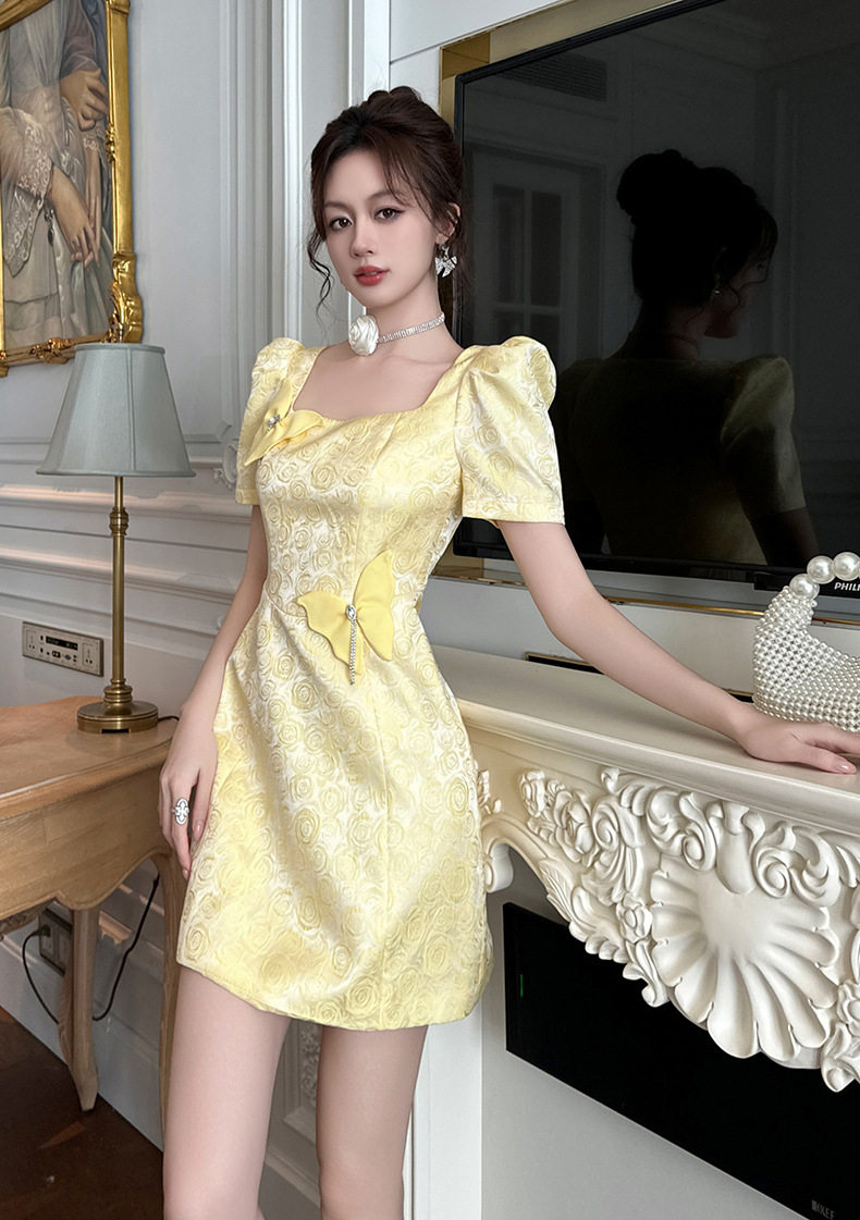 Đầm suông nữ midi cổ vuông tay bồng họa tiết hoa — [Vàng chanh] chi tiết 9