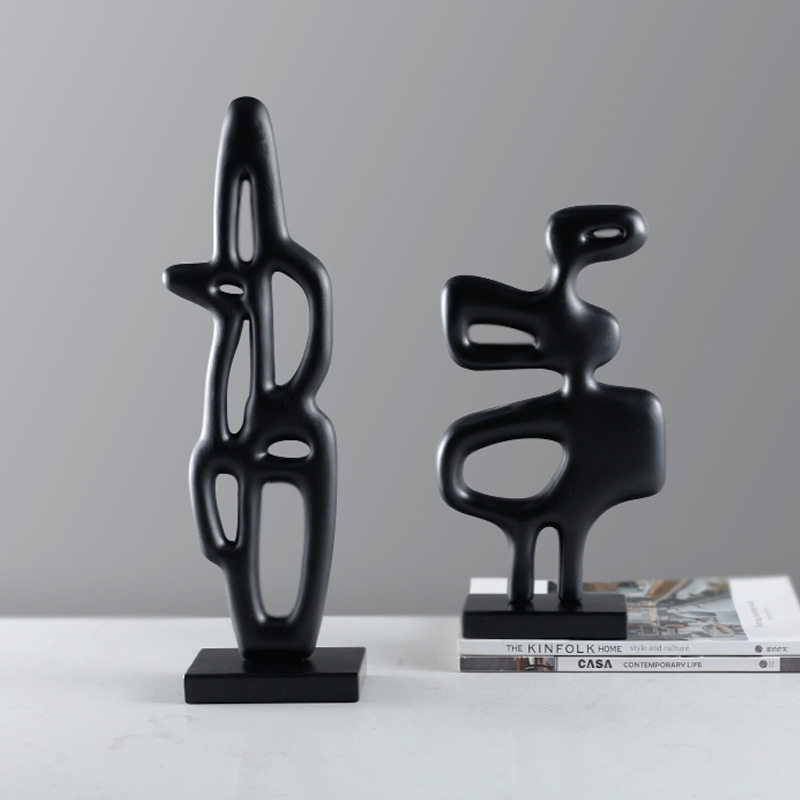 モダンでシンプルな黒の不規則な樹脂オーナメント、リビングルー...
