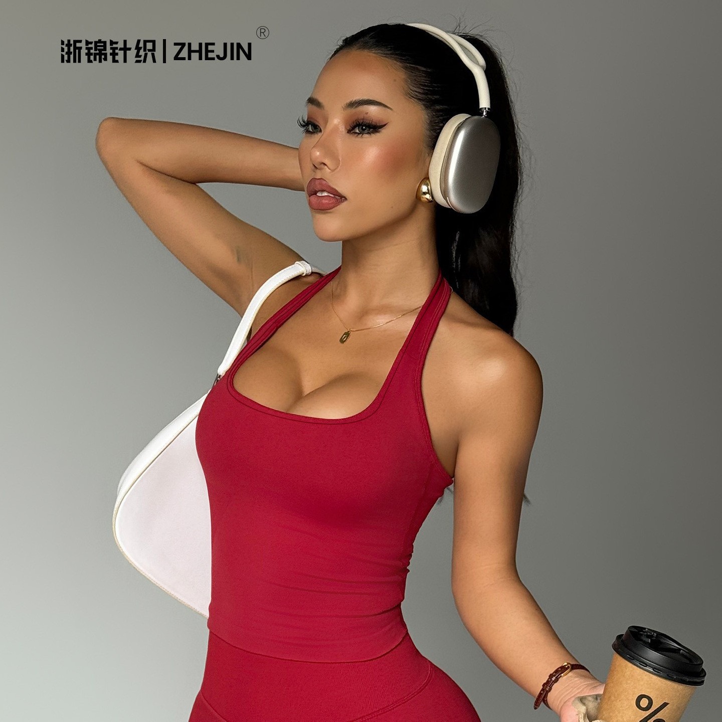 Seamless fitness wear for women, casual outdoor sports vest shorts, yoga wear, sports suit