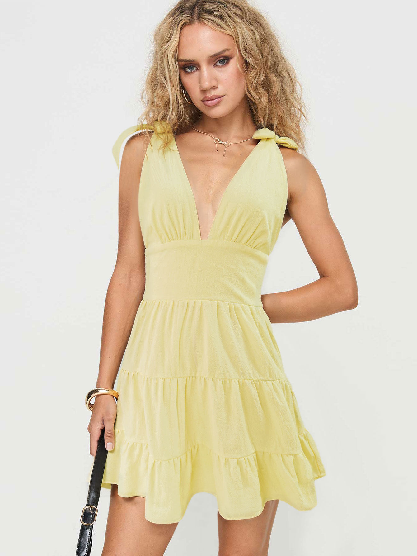 A Line Backless Dress Solid Color Waist Defining Sleeveless Bow Detail Beach Vacation Wear Wholesale Available