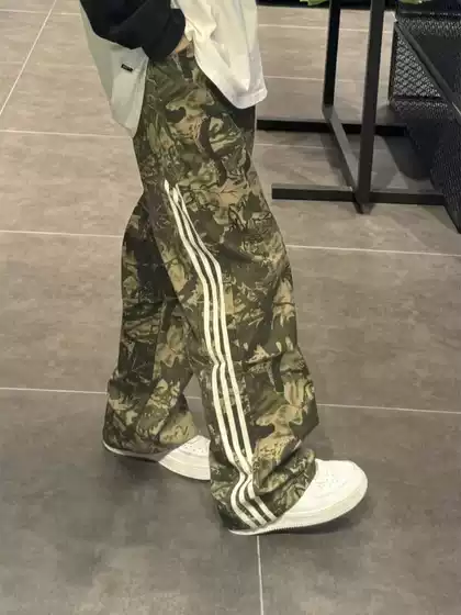 3-Stripe Camo Paratrooper Cargo Pants Men's Retro Streetwear Straight-Leg Hip-Hop Wide-Leg Trousers for Spring/Fall