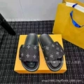 Leather buckle black (black bottom)
