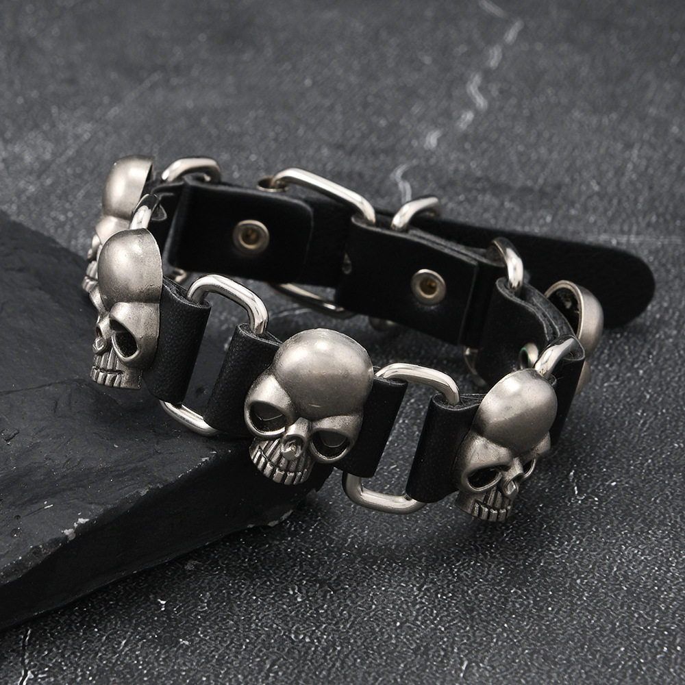 Cross-Border Punk Bracelet, Simple Cowhide Bracelet, Personalized Skull Rivet Accessories, Trendy Men's Motorcycle Leather Bracelet