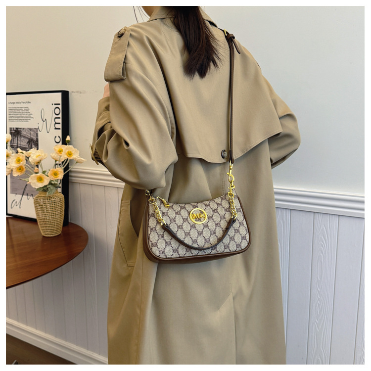 O1CN01dMXLPJ1HWsMxr2ZeA !!2217462030766 0 cib