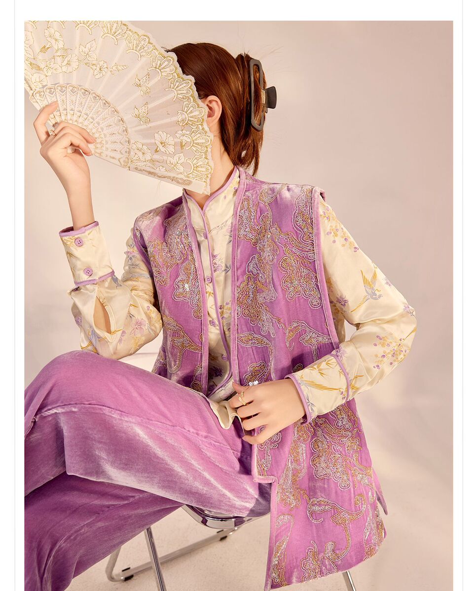 Set áo vest gile và sơ mi nữ cổ đứng thêu hoa kèm quần dài — quần dài, áo ghi lê, áo sơ mi