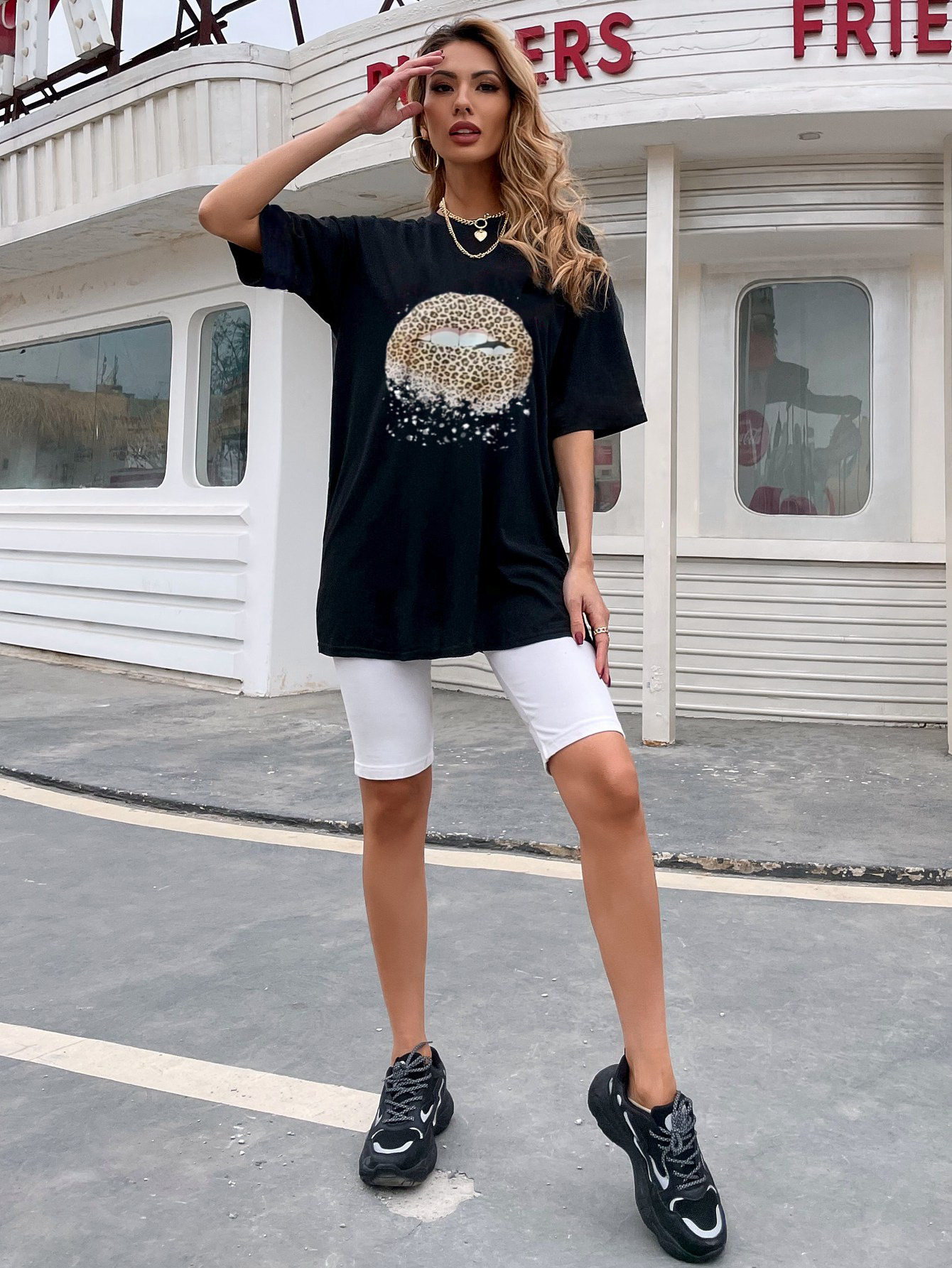 Fashionable Womens Short Sleeve T Shirt Round Neck Printed Design Casual Style Spring Summer Collection Wholesale