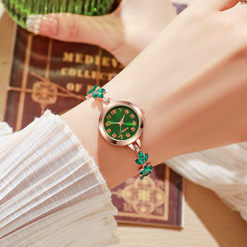 2024 New Pull-out Bracelet Watch Small Style Three-piece Leaves Rhinestone Light Luxury Small Dial Women's commuter Style