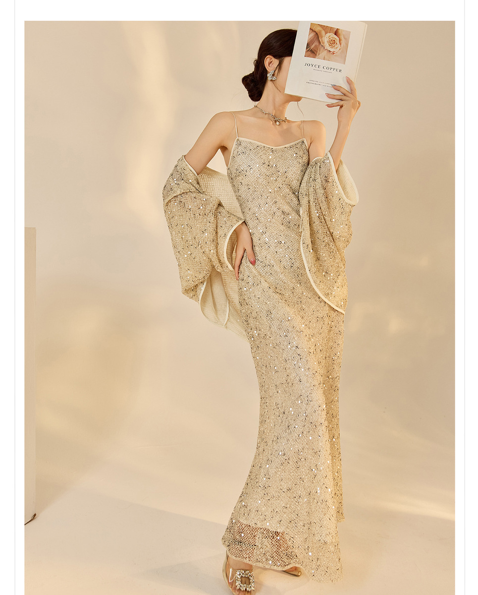 Bộ đầm dài kèm áo khoác ngoài đính sequin thêu nổi bật — Áo khoác (giao hàng trong 7 ngày), Áo khoác (vận chuyển trong cùng ngày), Váy yếm (giao hàng trong 7 ngày), Váy yếm (giao hàng trong ngày)