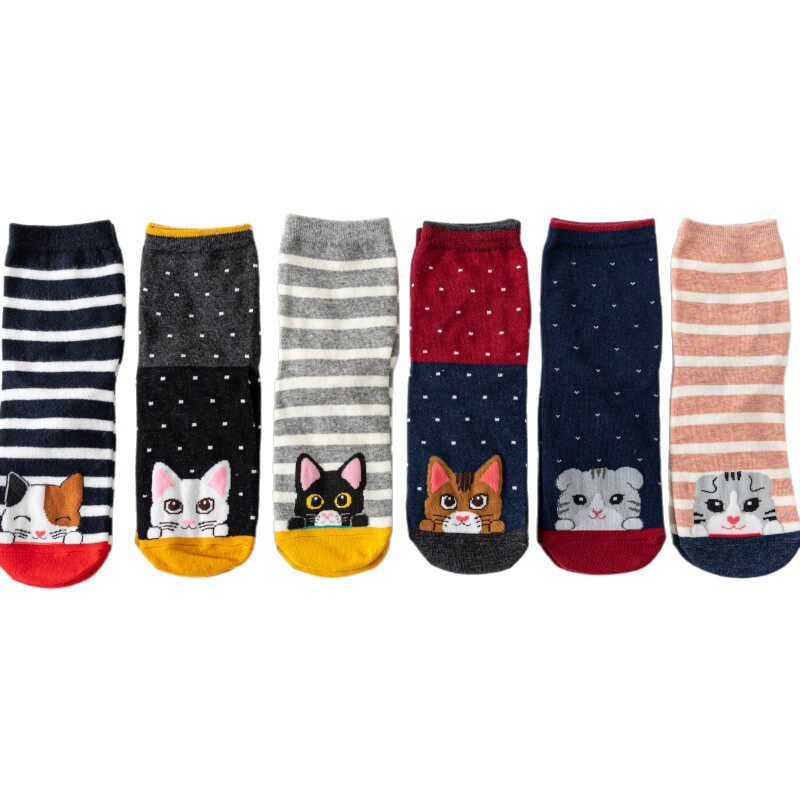 春秋新款卡通直板狗中筒袜棉质袜子女 诸暨厂家批发