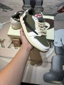 Beige barb