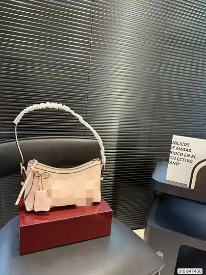 New Cross-Border Letter Printed Armpit Bag French High-End Commuter Crossbody Bag Large Capacity Versatile Women's Handbag