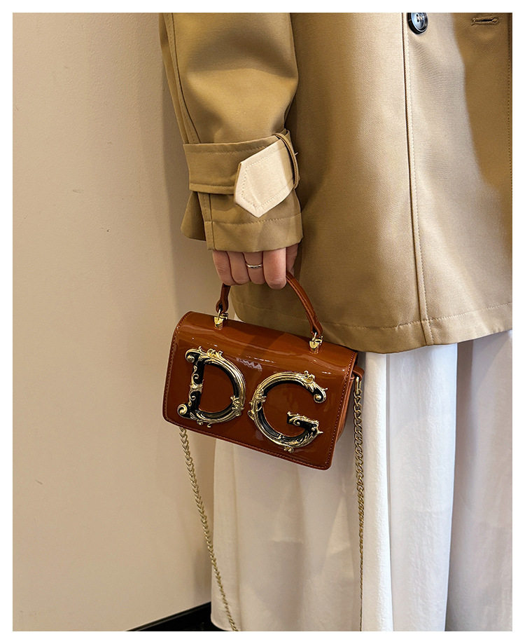 Cross-Border Patent Leather Hand-Held Fashion Women's Bag Chain Crossbody Bag Hand-Held Dinner Bag Fashion Catwalk Bag 10 O1CN01dUbqld2G0X5FHdegr !!2220381628953 0 cib