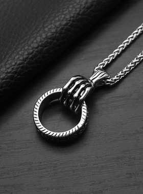欧美复古朋克项链吊坠骷髅手抓环