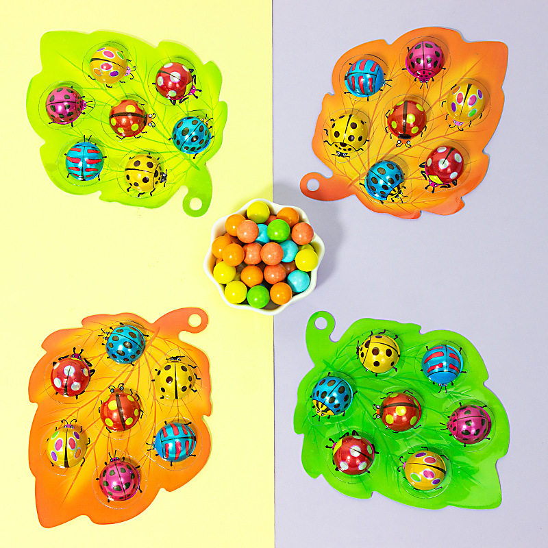Cartoon Seven Star Ladybug Cute Leaf Crispy Milk Fragrance Sandwich Milk Chocolate Beans Children's Snacks Candy Wholesale