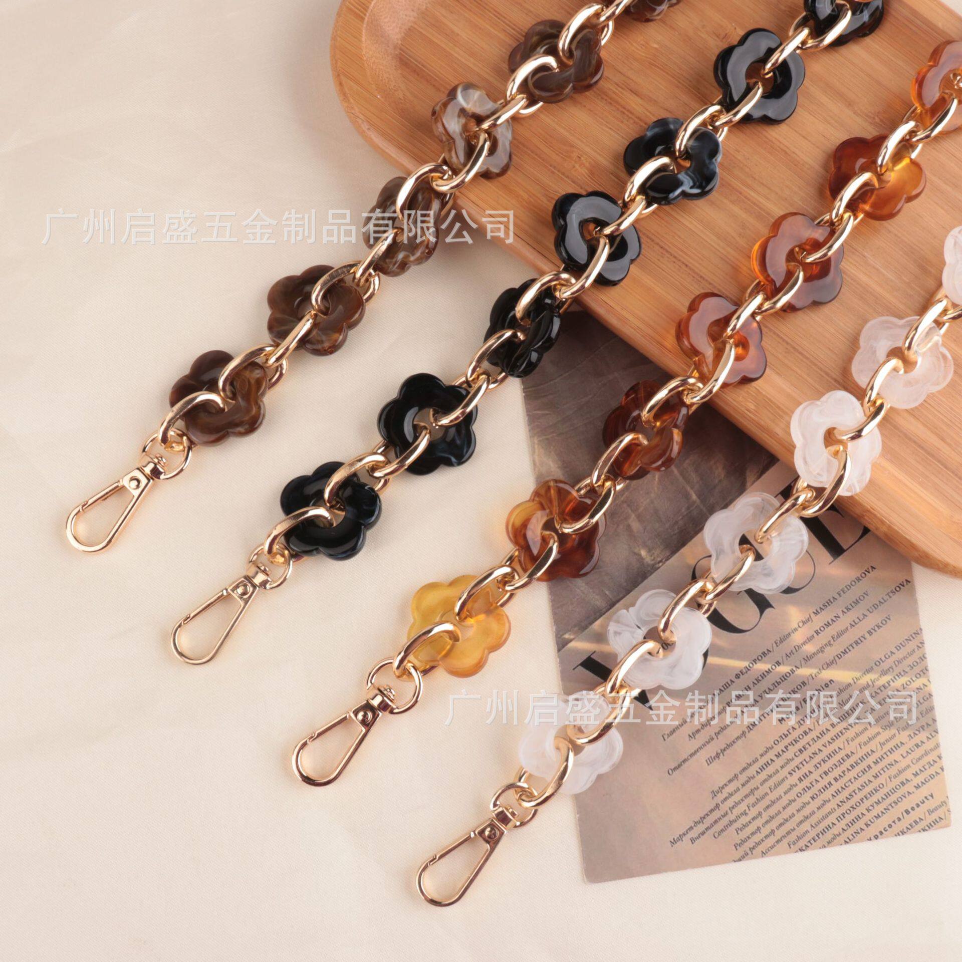 New Hot Sale Small Fresh Multicolor Flower Shape Acrylic Bag Chain Accessories Trendy Fashion All-match Bag Chain