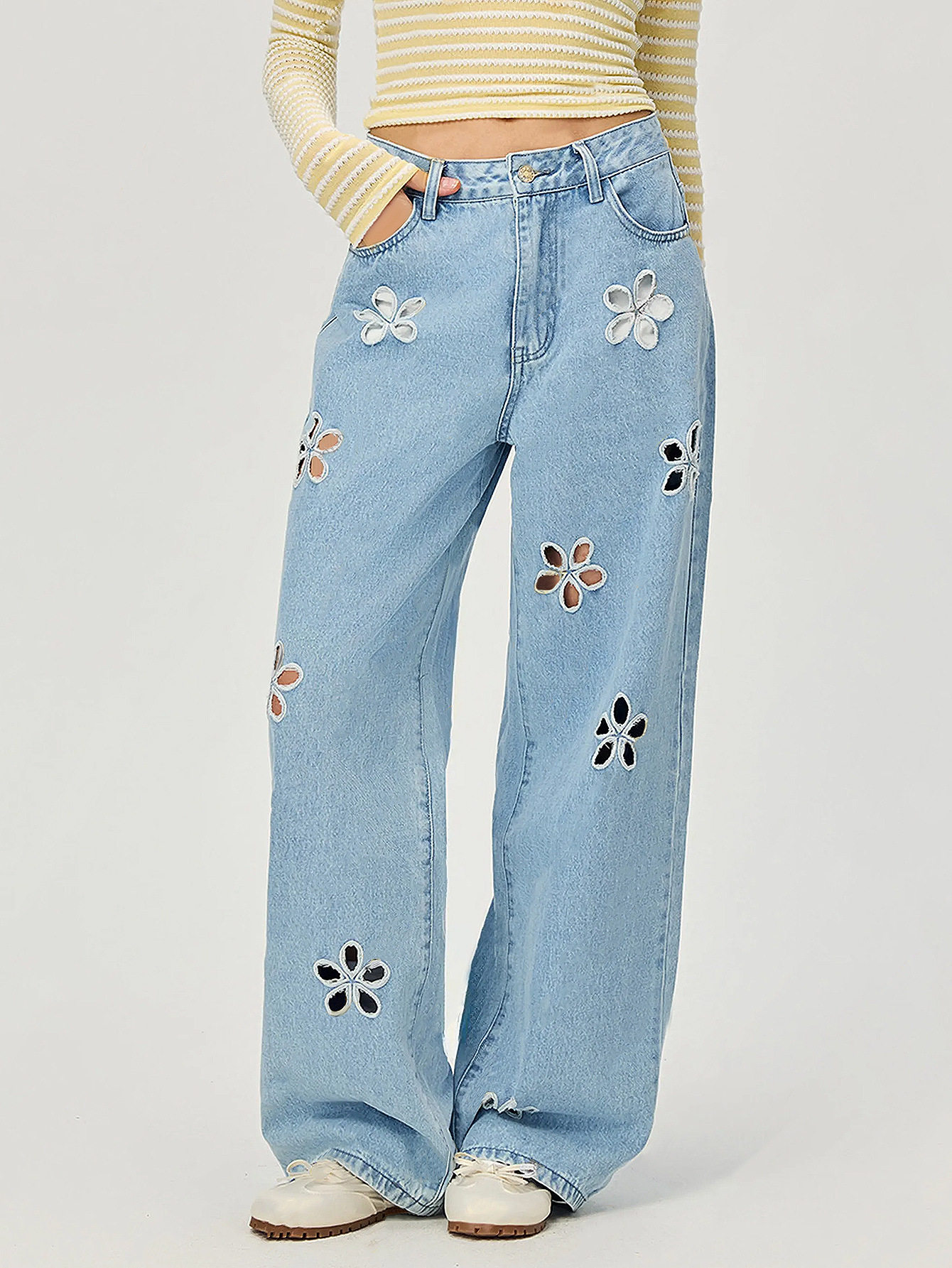 Loose Fit Wide Leg Jeans Floral Hollow Design Casual Style Womens Fashion for Spring Summer Wholesale Available