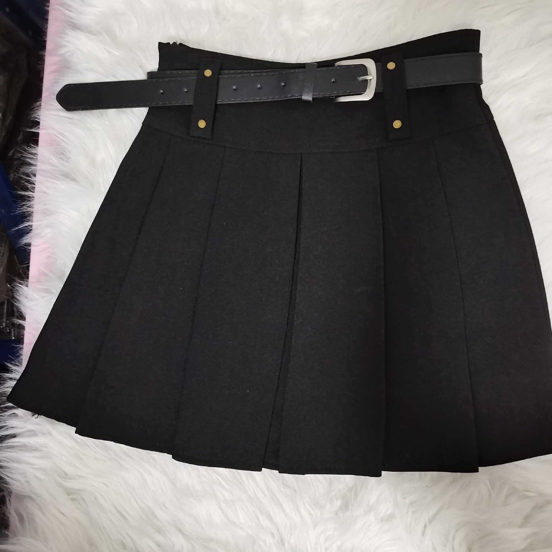 High Waist Pleated Skirt for Women Thick Fabric Retro Style Autumn Winter Fashion