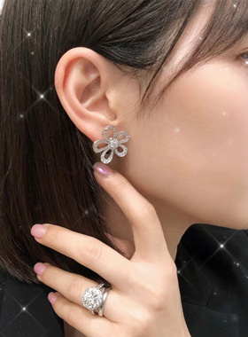 Rusizi欧美太阳花耳环新款纯银镀18K金满钻五花瓣花朵大花朵耳钉