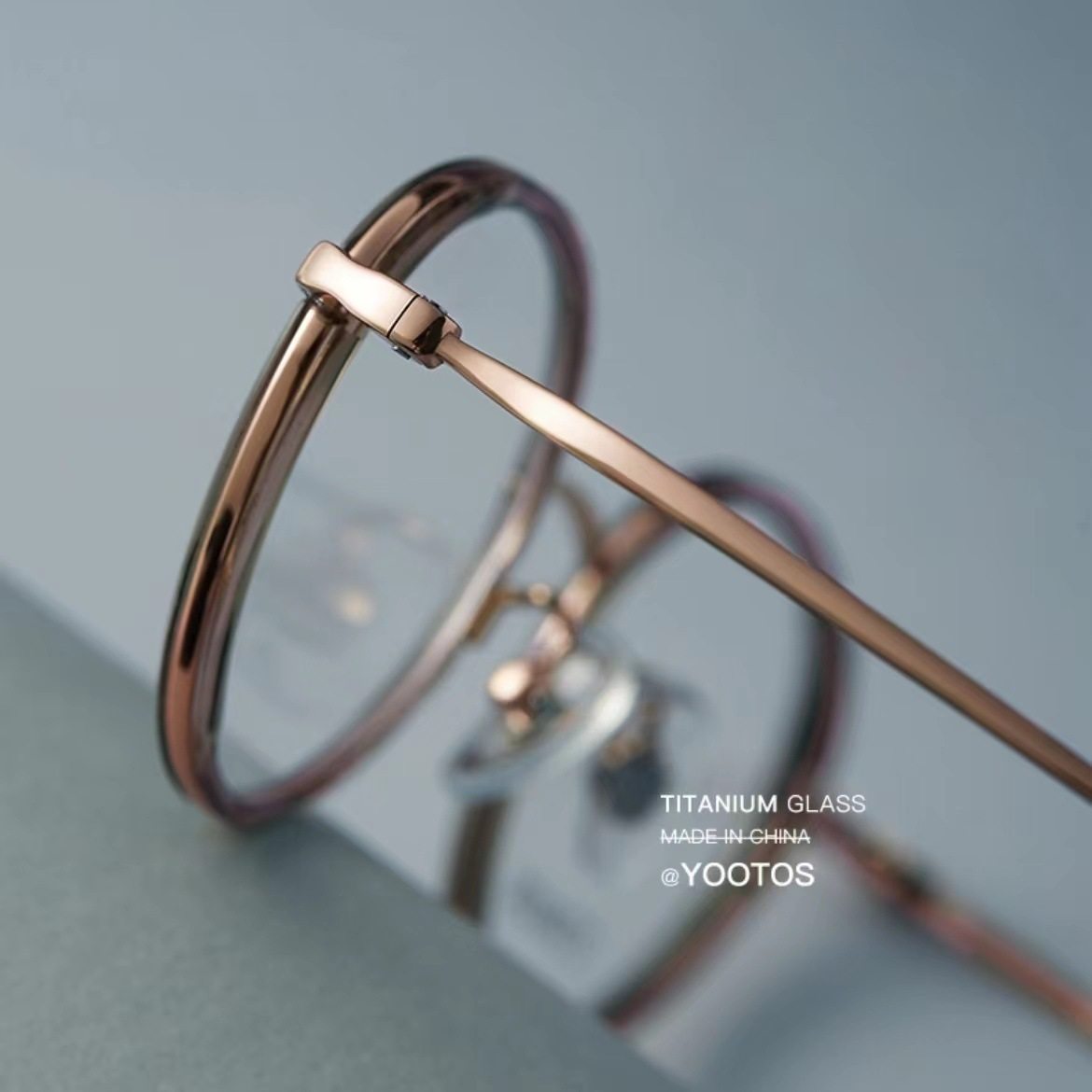 「V918T」Japanese Throb Pure Titanium Ultra-Light Nerd Small Frame Oval Can Be Equipped with High Myopia Glasses Frame for Women