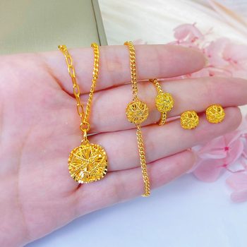 Zhou's Same Style Sand-Colored Brass Gold-Plated Sparkling Sugar Cube Pendant Women's Fashion High-End Long-Lasting Clavicle Chain Set