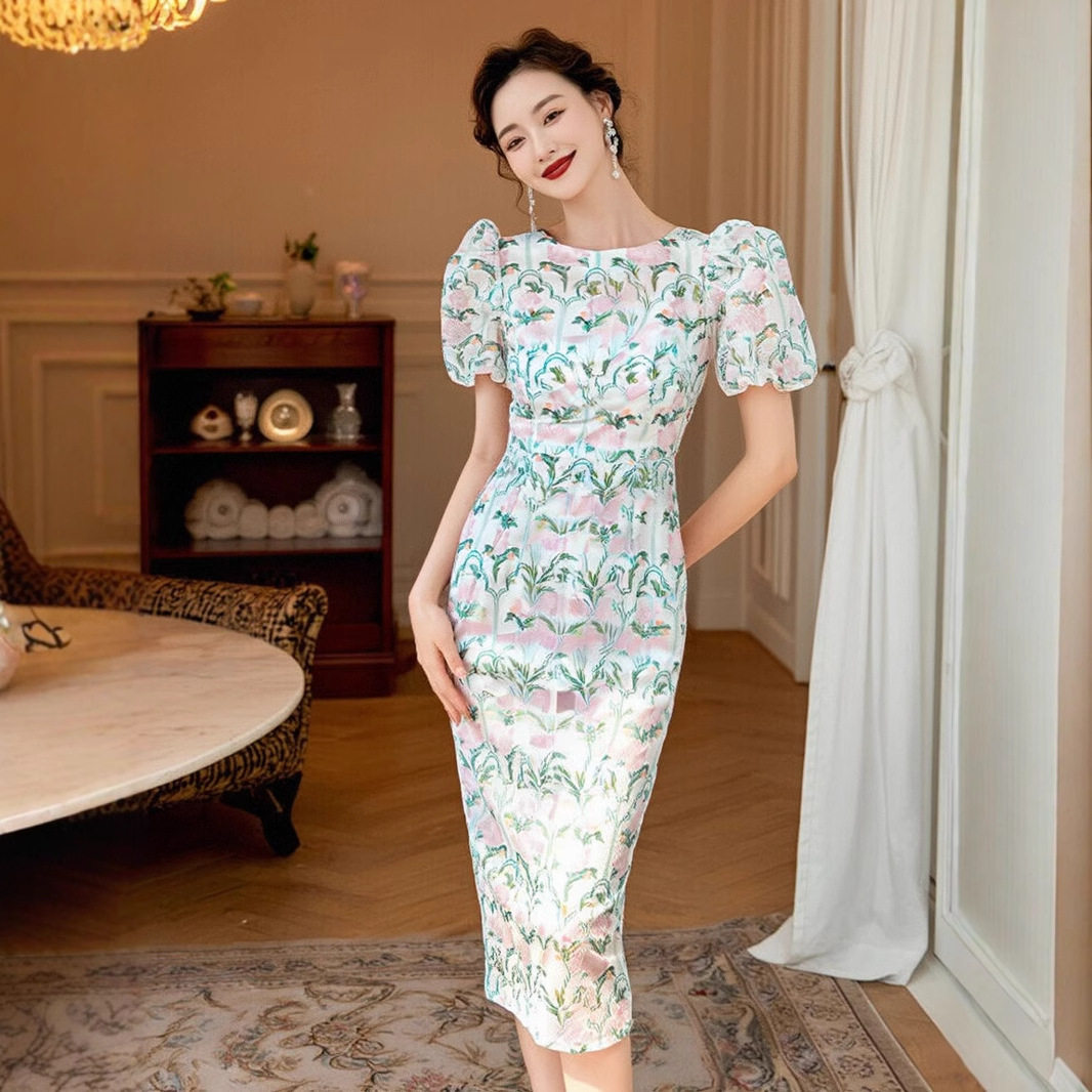 Đầm suông midi cổ tròn tay bồng họa tiết hoa phong cách Pháp — [Xanh lá]