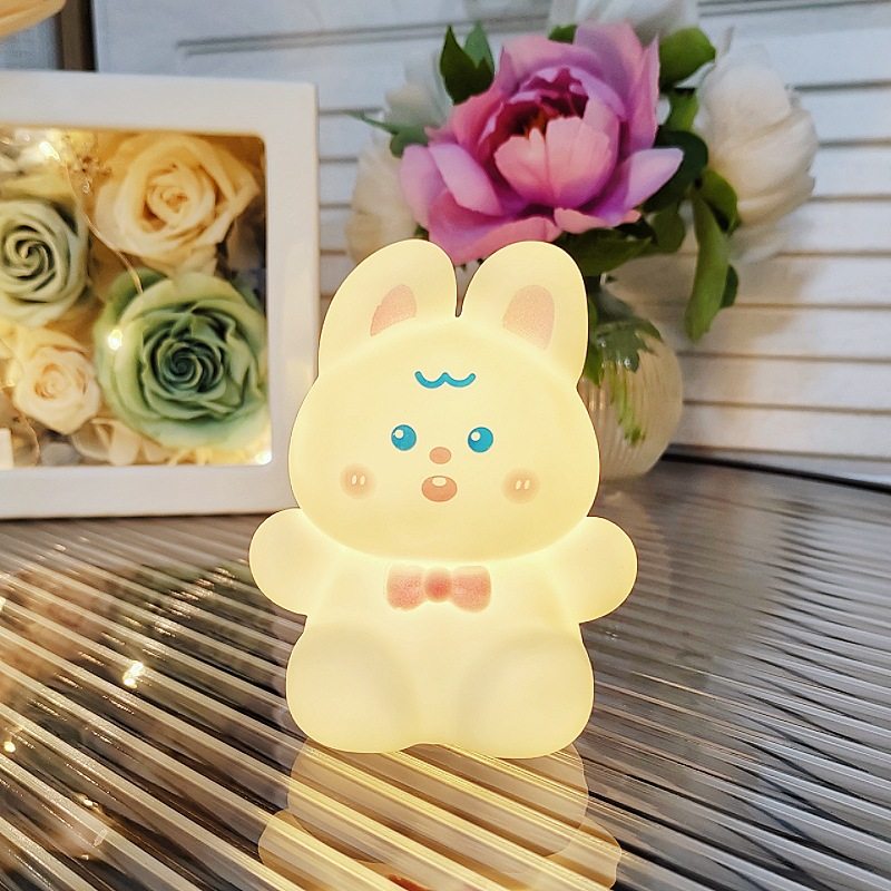 爆款网红发光玩具批发夜市摆摊小商品儿童小夜灯圣诞节生日伴手礼