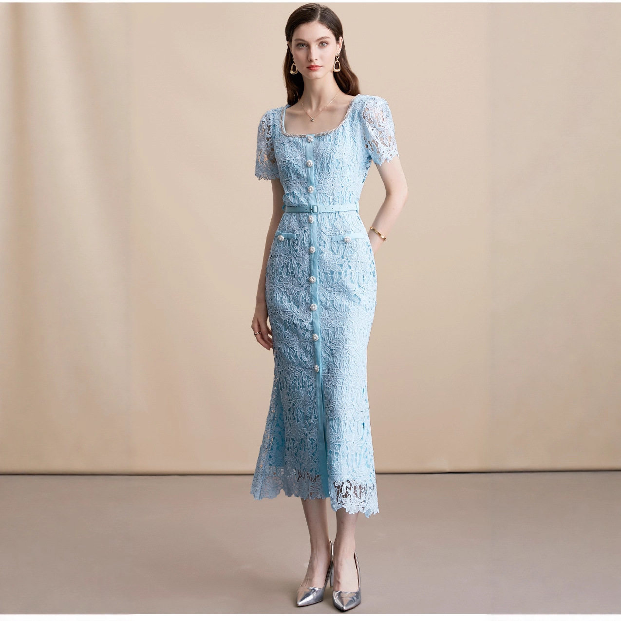 French Chic Lace Dress Short Sleeve Square Neck Rhinestone Embellished Slim Fit Summer Evening Wear Wholesale