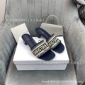 Navy blue square heel 4cm
