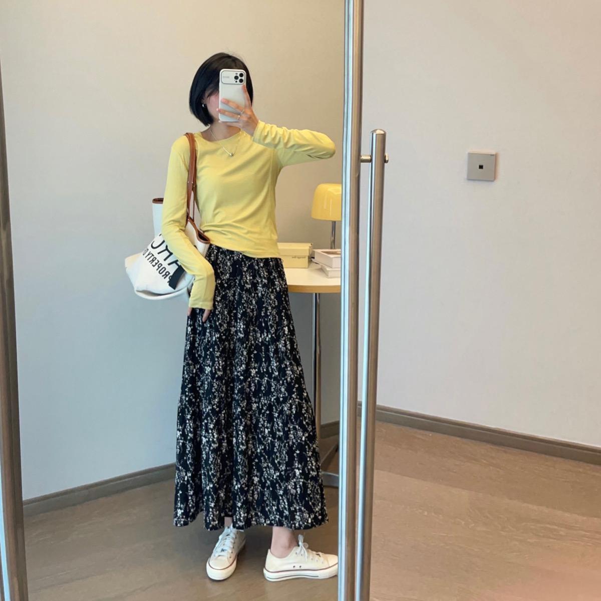 High Waisted Chiffon Floral Midi Skirt Lightweight Elastic Waist Flattering Fit Spring Summer Casual Wear Wholesale