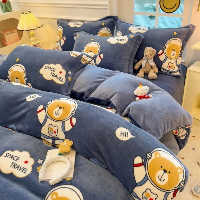 Category a Autumn and Winter Thickeneded Milk Velvet Four-Piece Baby Velvet Bed Sheet Coral Velvet Quilt Cover Warm Winter Velvet Three-Piece Set