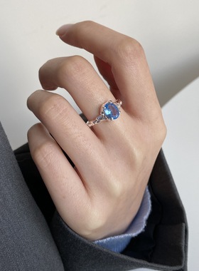 月光女神 s925纯银戒指女蓝色锆石椭圆戒子不规则肌理纹路设计款J
